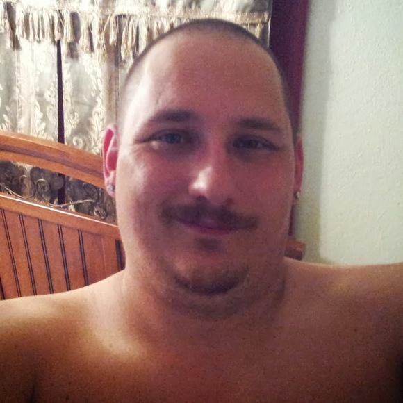 Meet your Posher, Chris - Picture 1 of 1